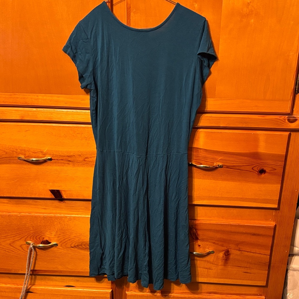 Justify Teal V-Neck Dress with front tie now, large. - Picture 4 of 7